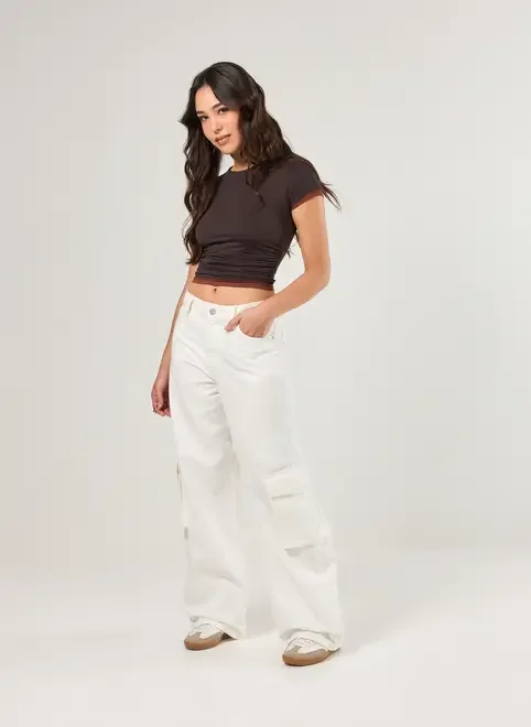 Calça Wide Leg Cargo Cintura Média
