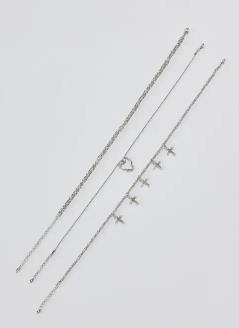 Conjunto 3 Colares Prateados Cruz E Coração