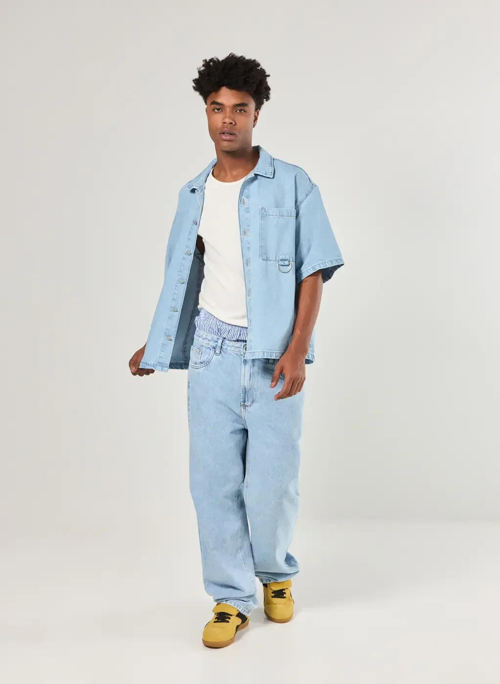 Camisa Box Manga Curta Jeans