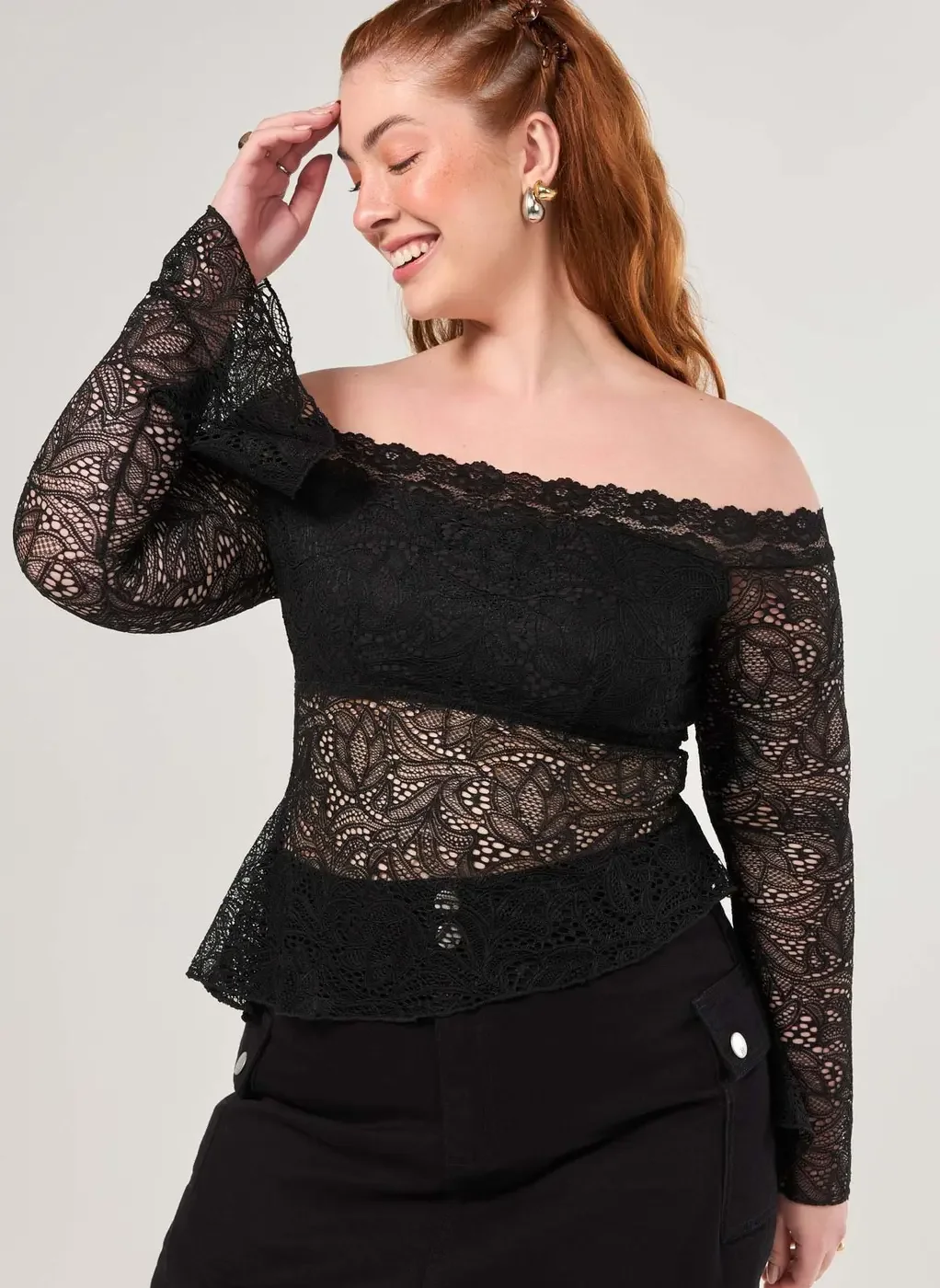 Blusa Manga Longa Renda Preta