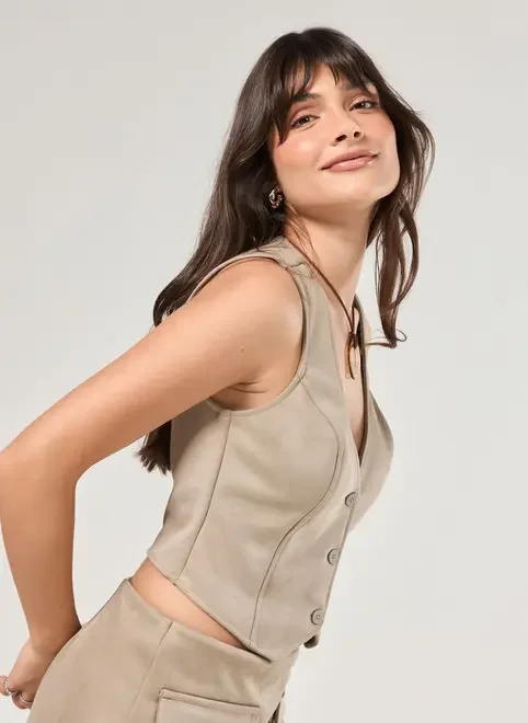 Colete Em Suede Areia