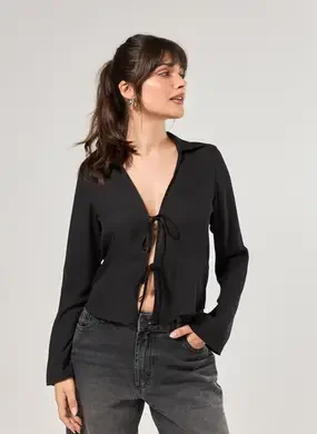 Camisa Manga Longa Lacinhos Preta