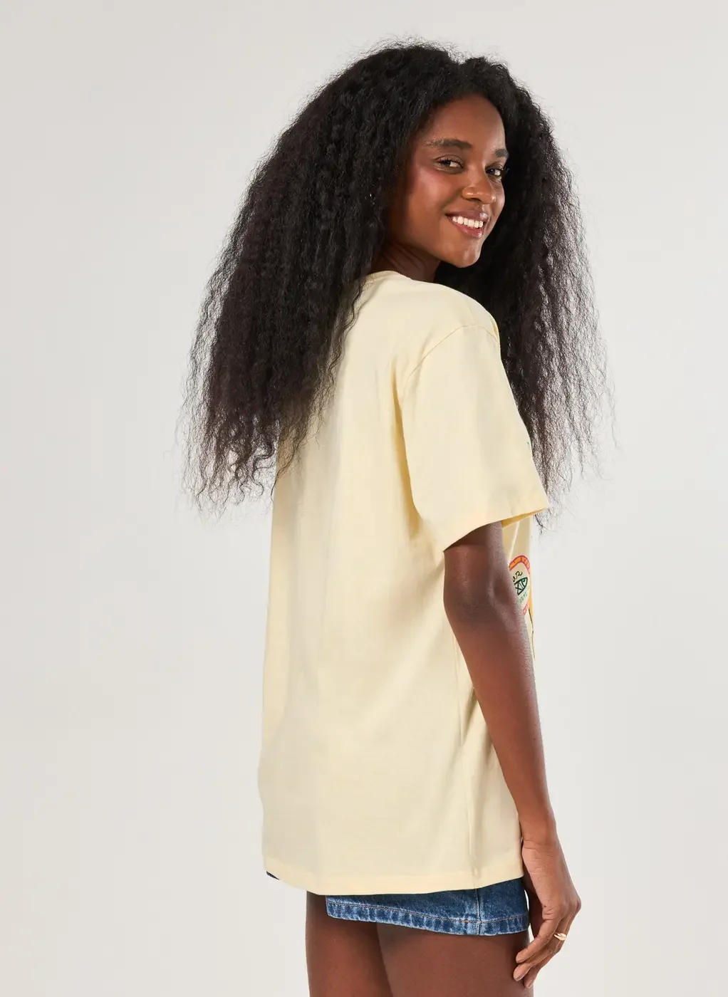 Camiseta Amarelo Manteiga Gato Sardinha