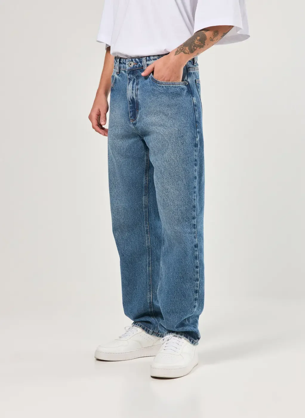 Calça Reta Jeans Médio