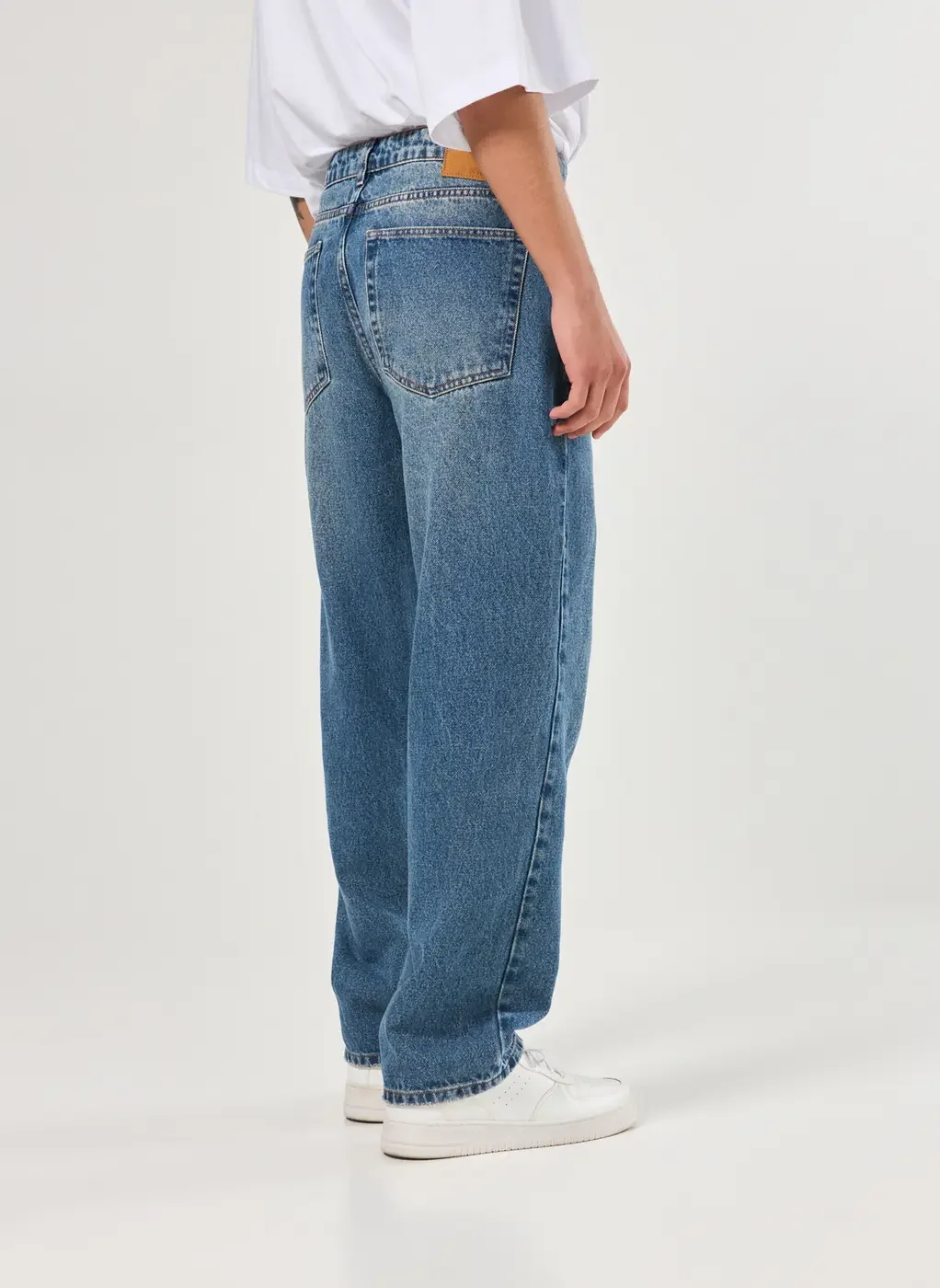 Calça Reta Jeans Médio
