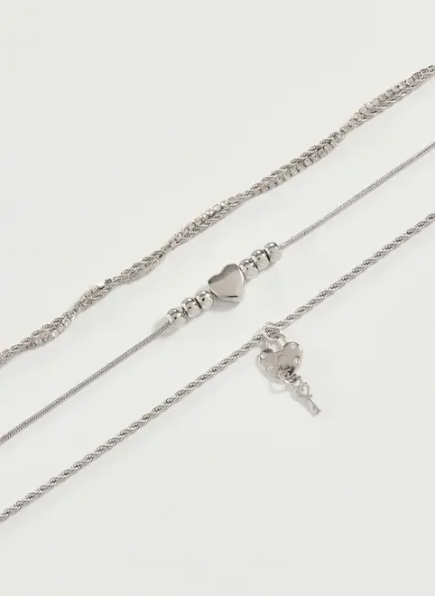 Conjunto Com 3 Colares De Coração