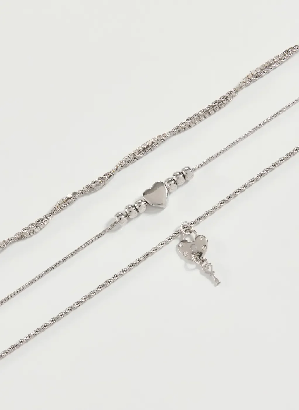 Conjunto Com 3 Colares De Coração