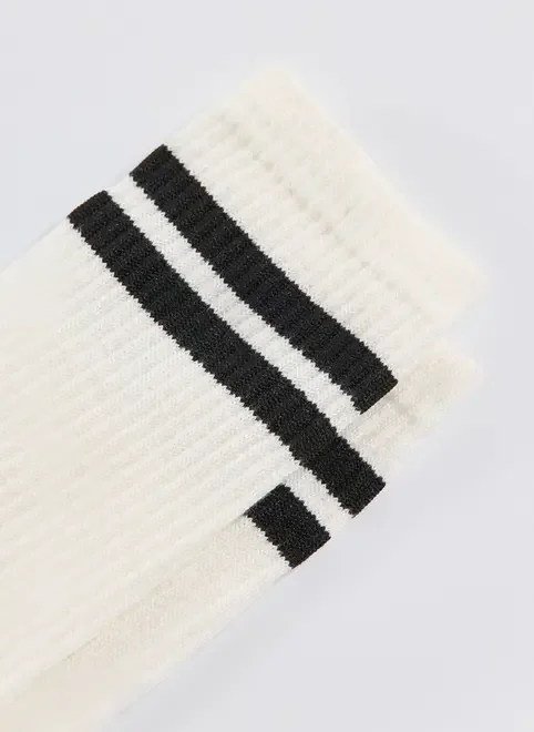 Meia Off-White Com Listras Pretas