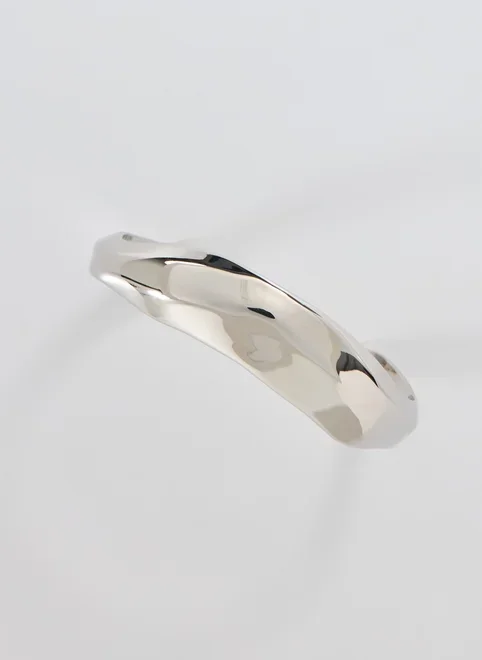 Bracelete Rígido Forma Orgânica