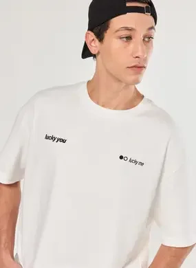 Camiseta Box Off-White Lucky You