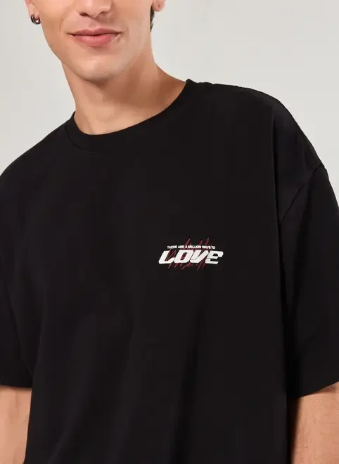 Camiseta Preta Box Love