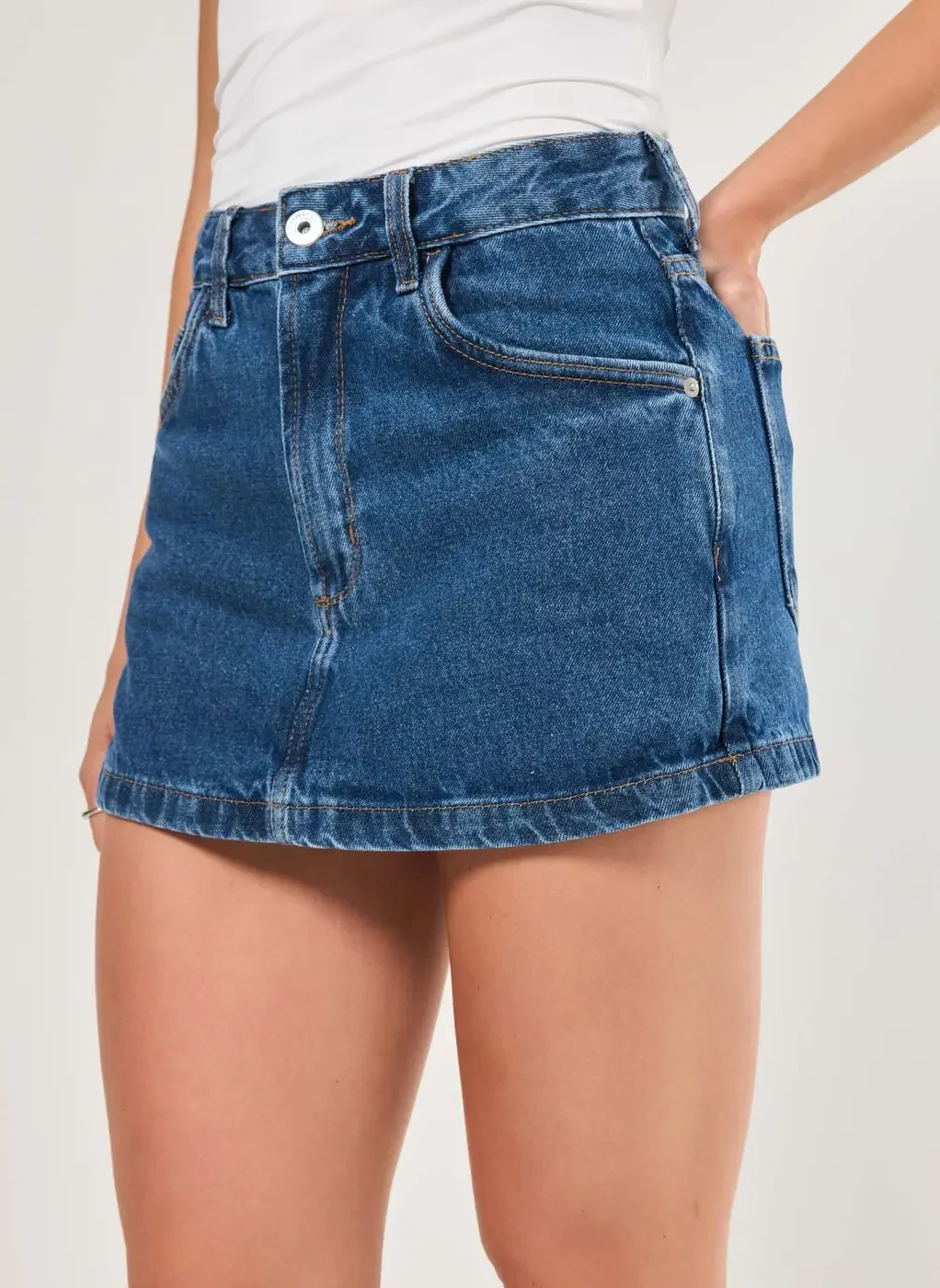 Short Saia Básico Em Jeans