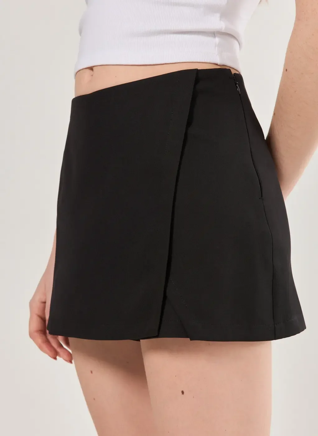 Short Saia Alfaiataria Transpassado