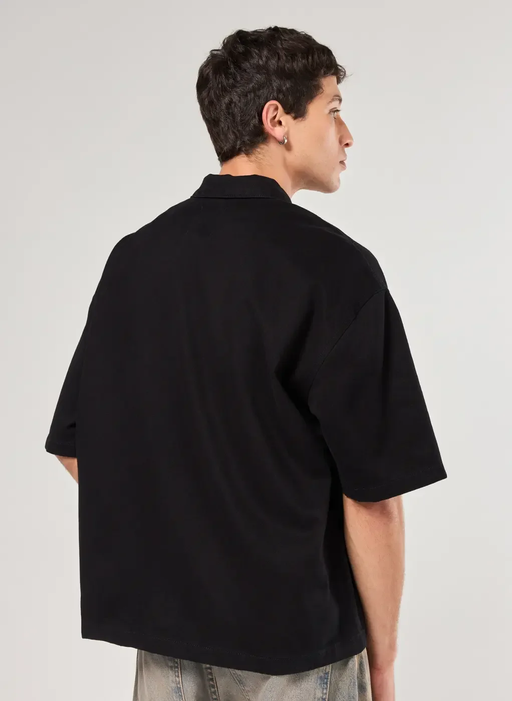 Camisa Box Em Sarja Preta