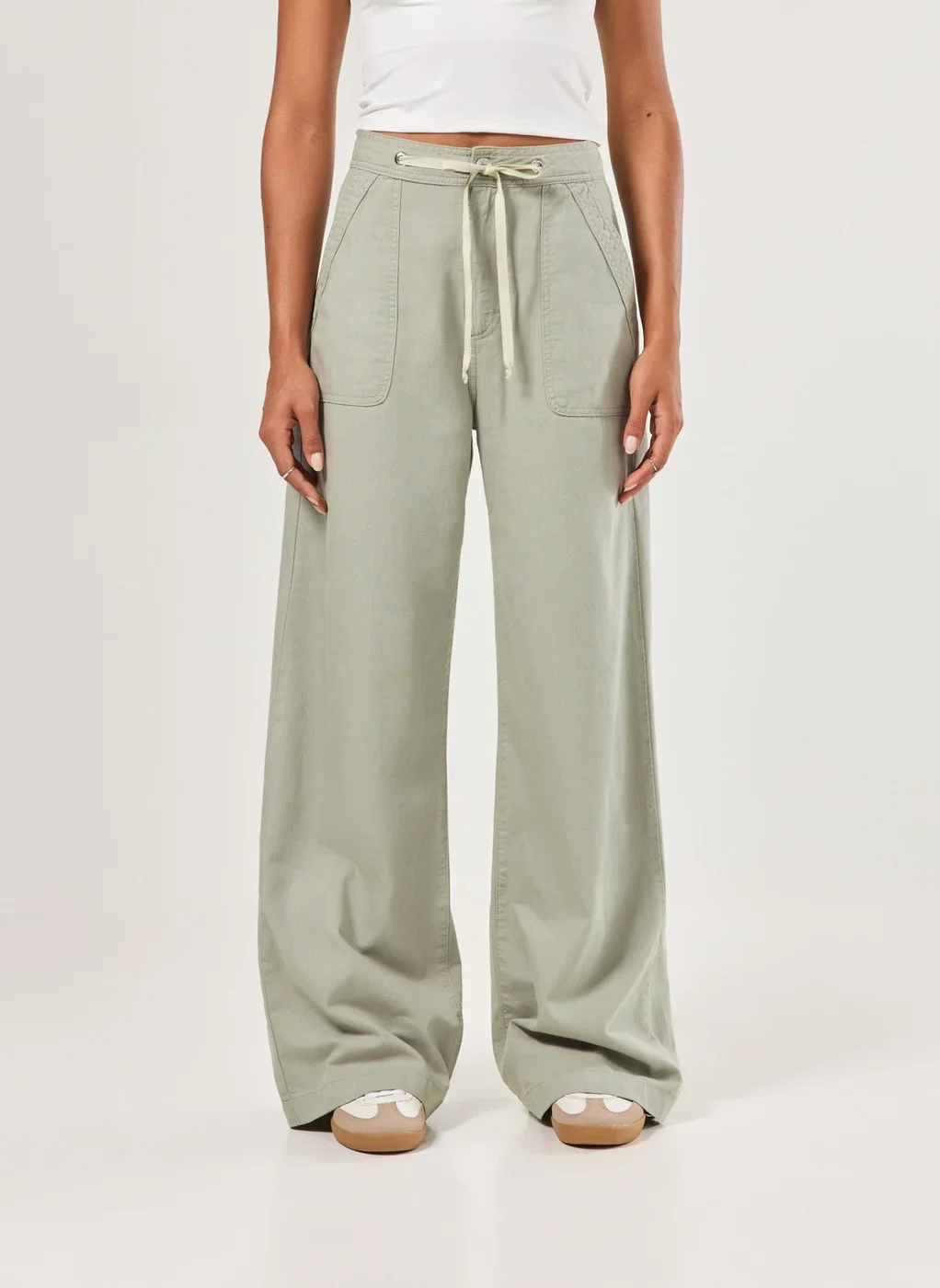 Calça Sarja Wide Leg Amarração Ajuste