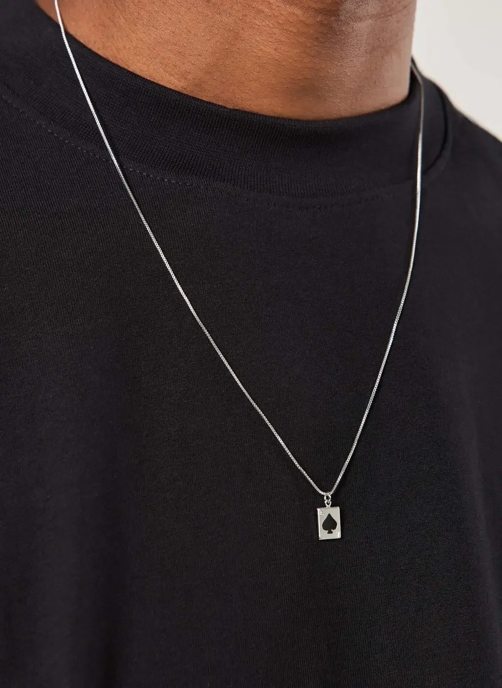 Colar Prateado Carta