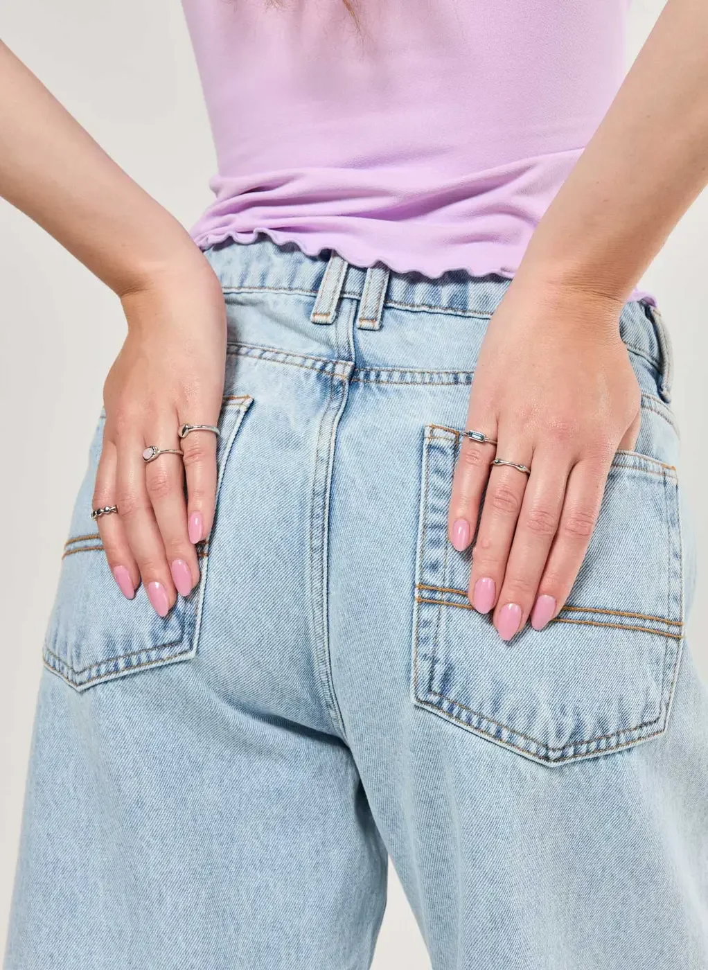 Conjunto 5 Anéis Prateados Coração Resina