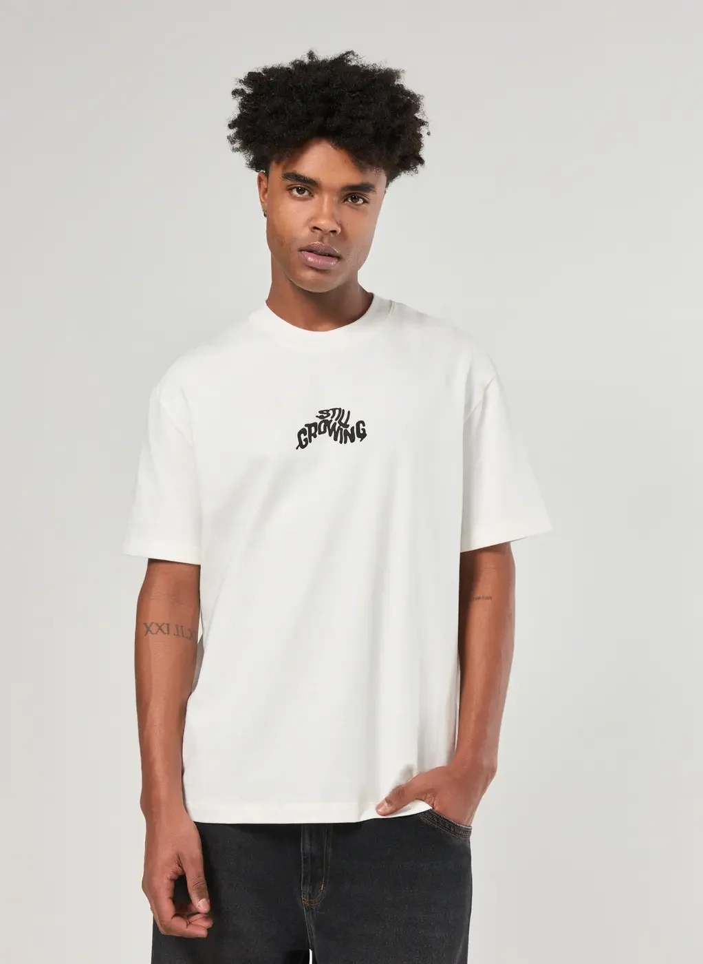 Camiseta Comfort Off-White Still Growing
