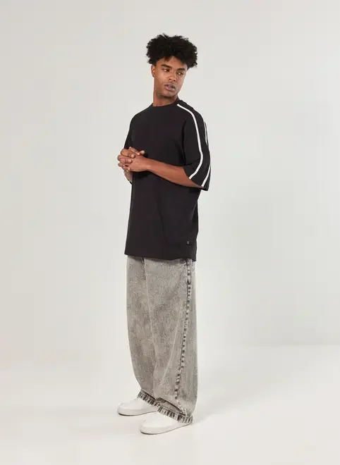 Camiseta Oversized Malhão Listras Nos Ombros