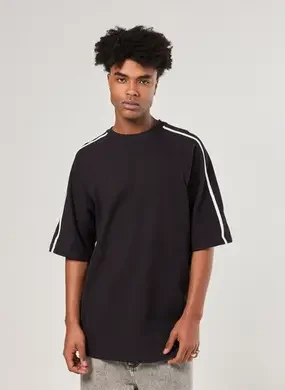 Camiseta Oversized Malhão Listras Nos Ombros