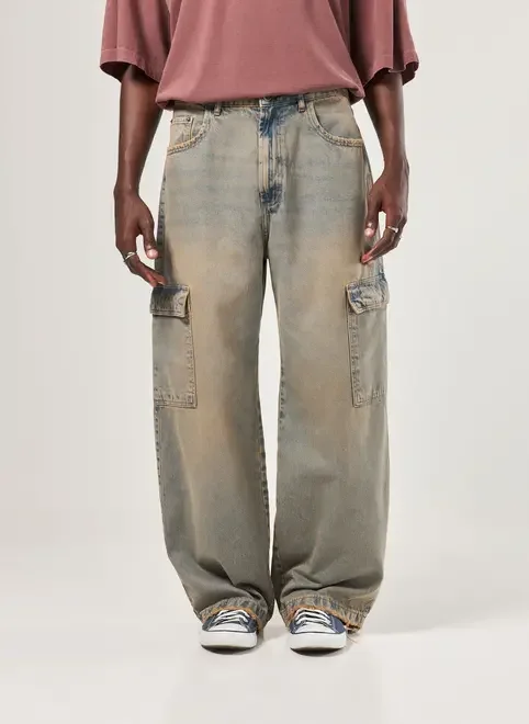 Calça Oversized Cargo Em Jeans Dirty