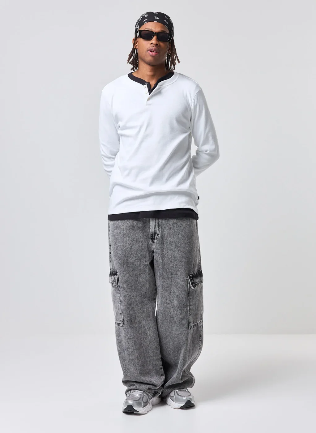 Calça Oversized Cargo Em Jeans