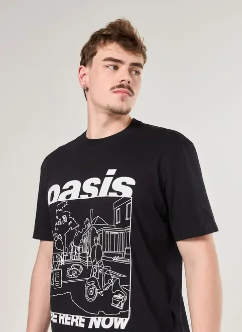 Camiseta Comfort Preta Oasis