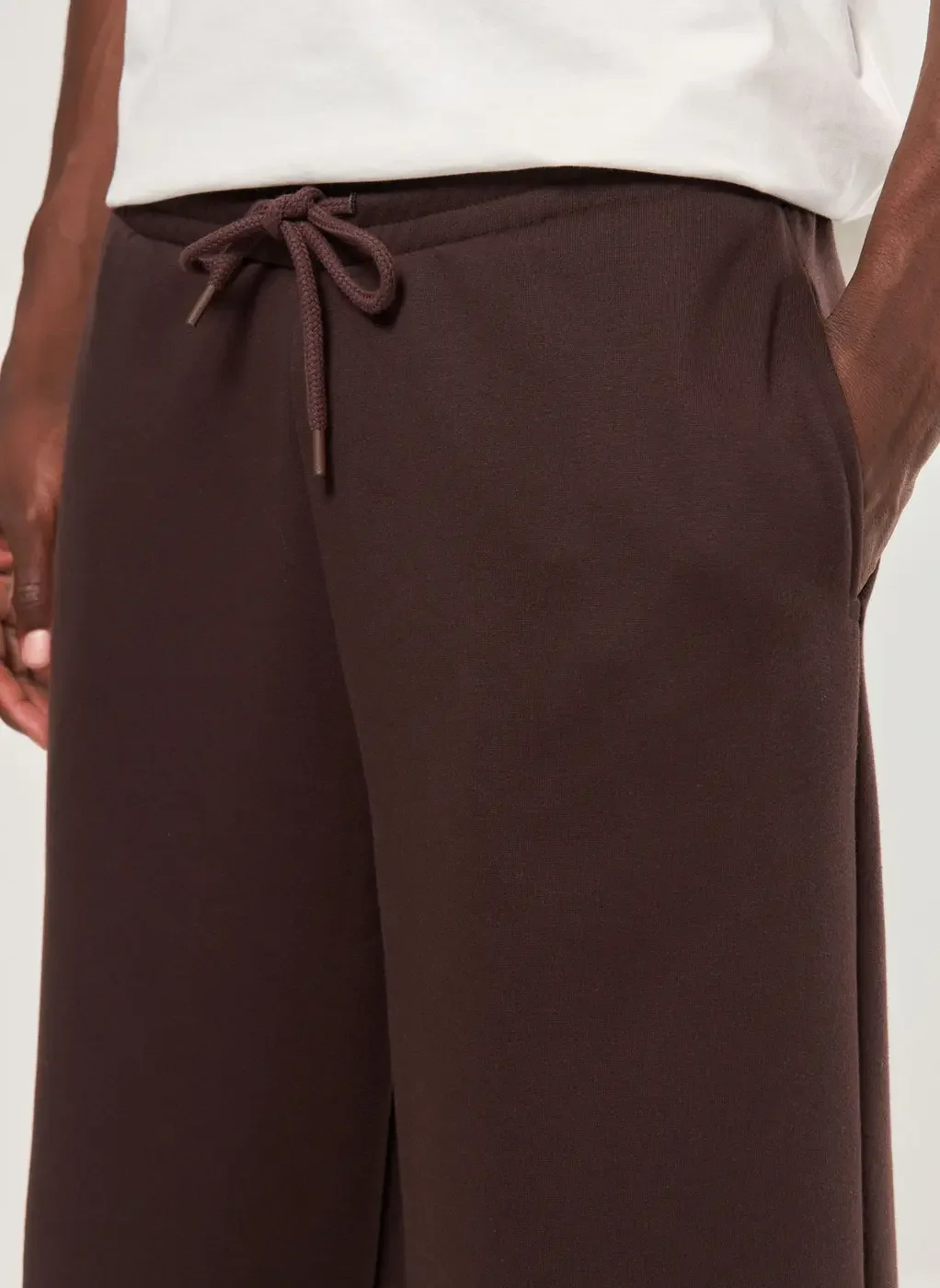 Calça Reta Em Moletom Marrom