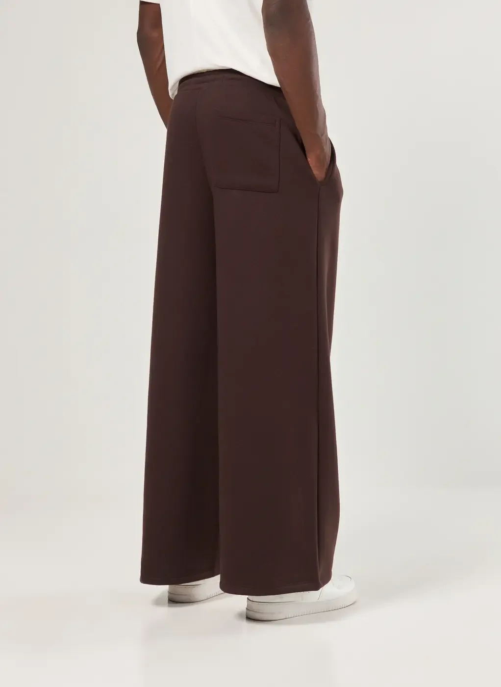 Calça Reta Em Moletom Marrom