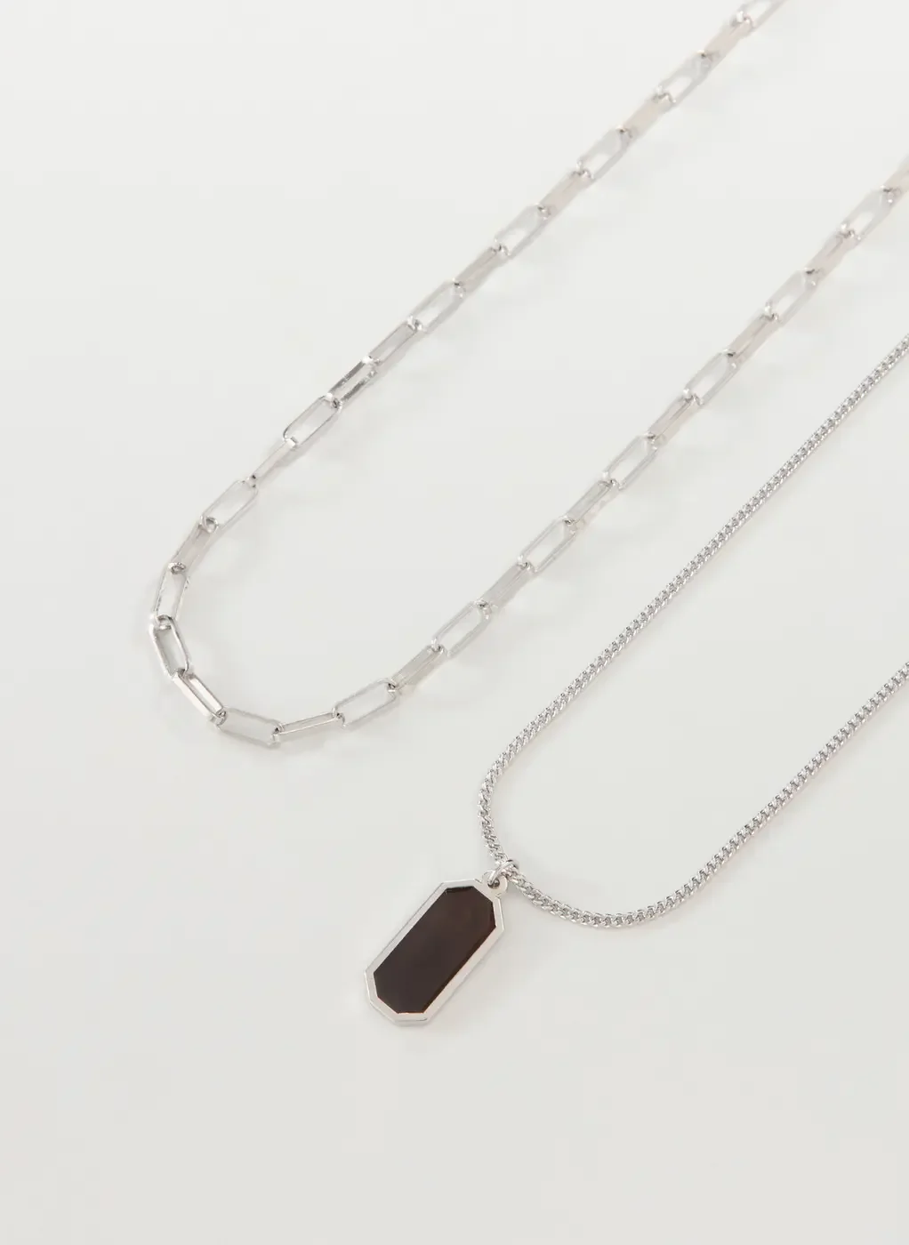 Conjunto 2 Colares Prateados Pingente Marrom