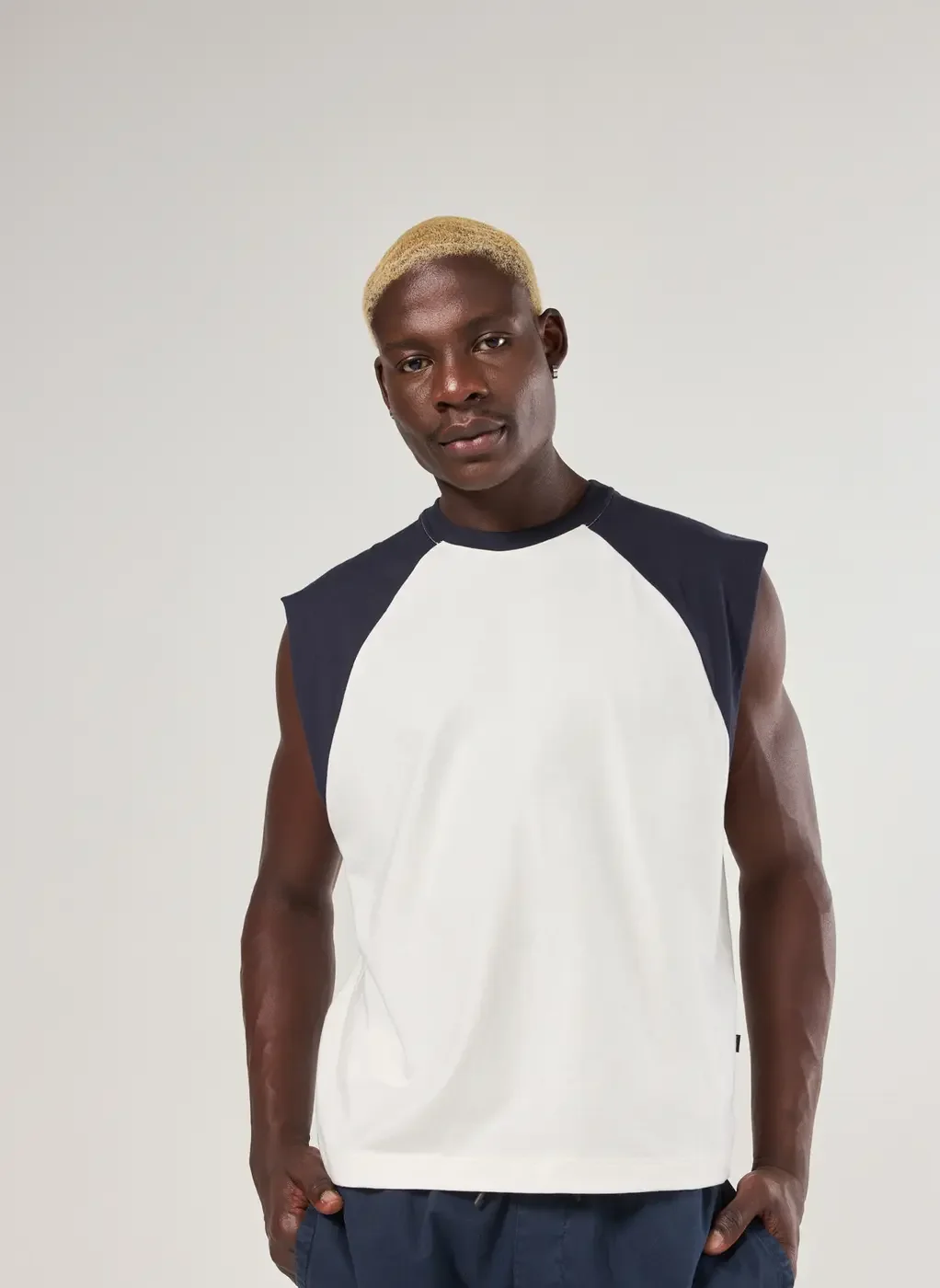 Regata Sleeveless Box Raglan