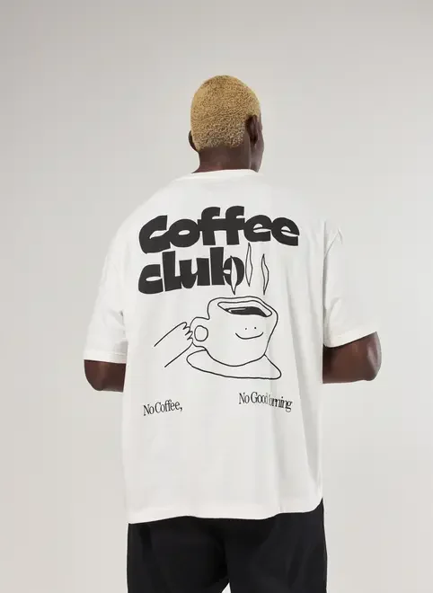 Camiseta Comfort Off-White Coffee