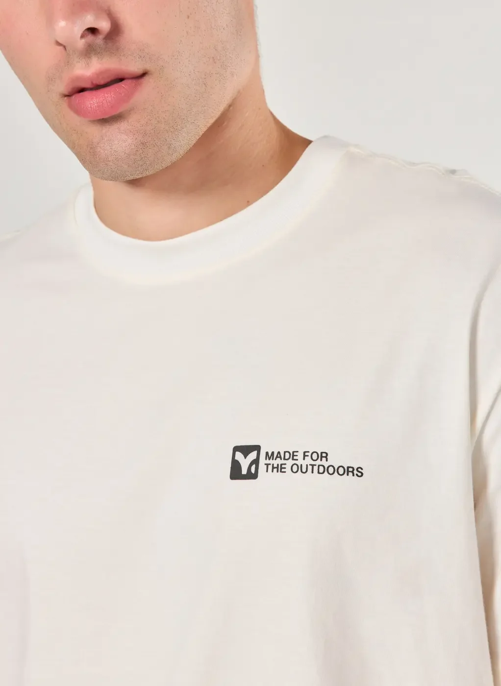 Camiseta Comfort Off-White Outdoor