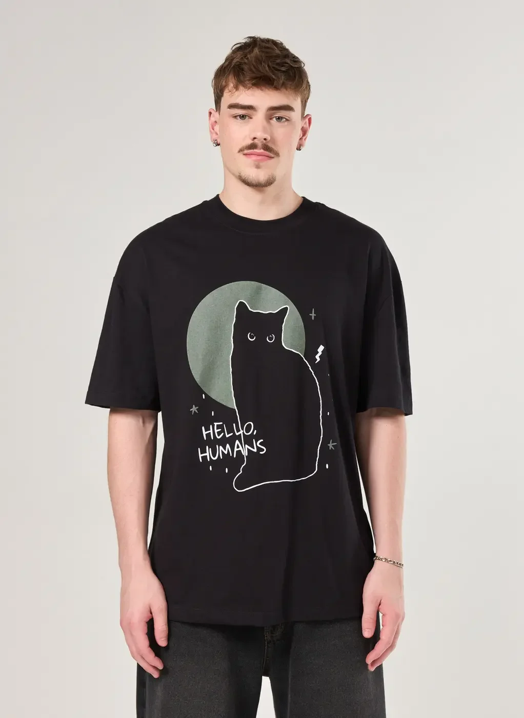 Camiseta Oversized Brilha No Escuro