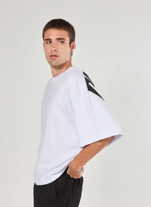 Camiseta Oversized Cropped Malhão Concept