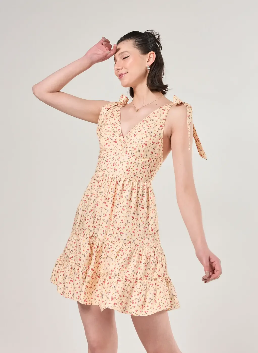 Vestido Laços Amarelo Manteiga Florzinhas