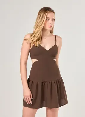 Vestido Curto Recortes Marrom