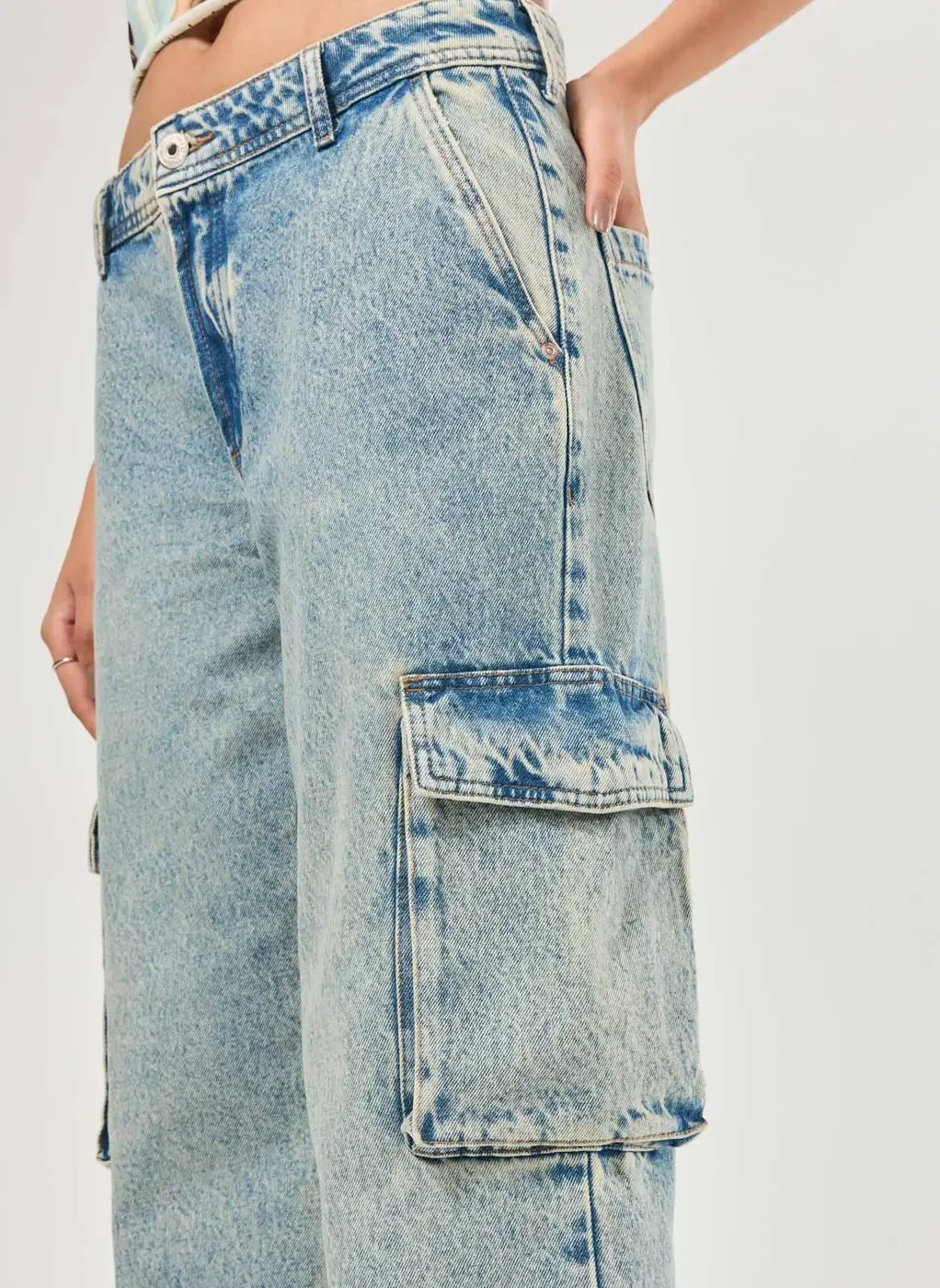 Calça Jeans Cargo Cintura Baixa