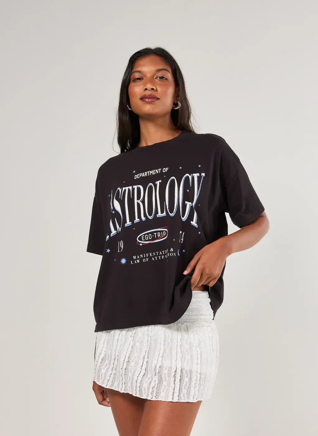 Camiseta Box Preta Astrology