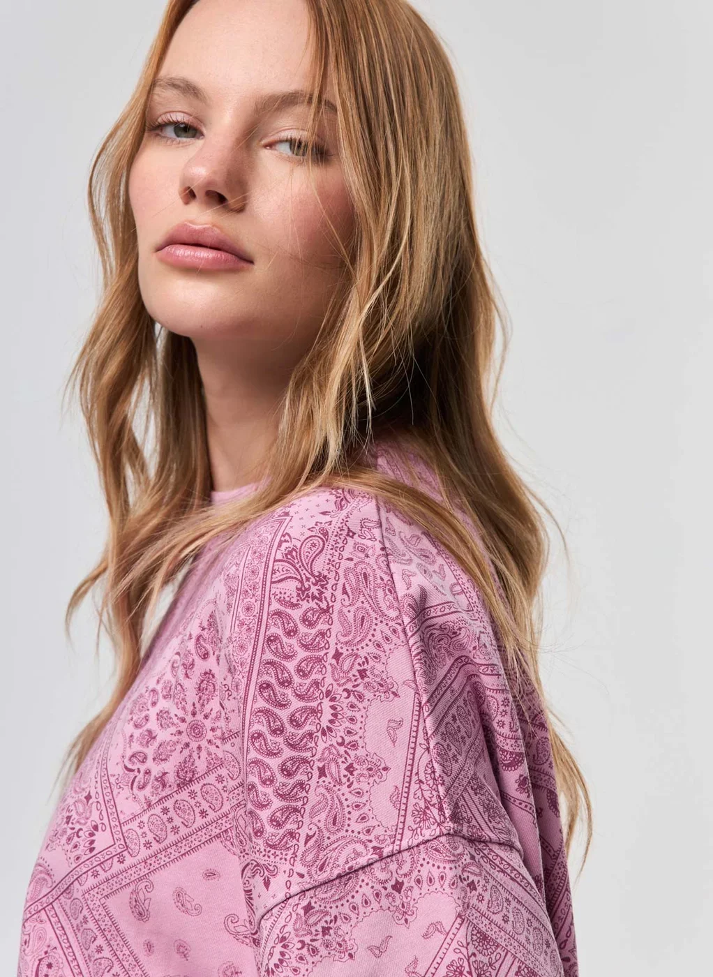 Moletom Rosa Paisley