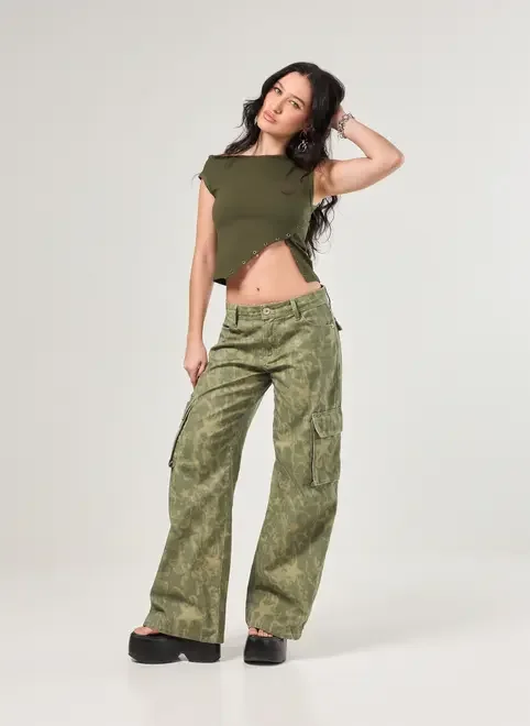 Calça Wide Leg Cargo Sarja Militar