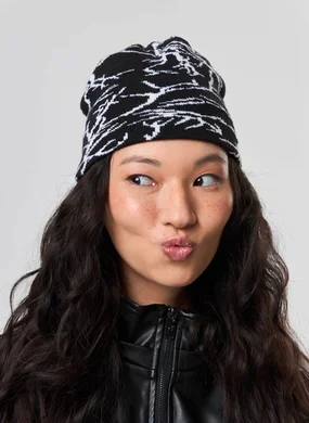 Gorro Tricô Preto Estampa Branca