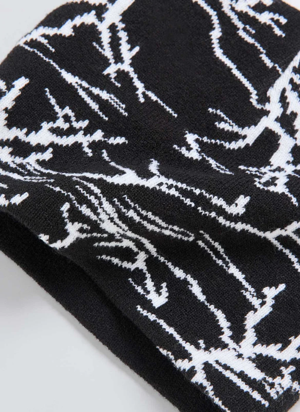 Gorro Tricô Preto Estampa Branca