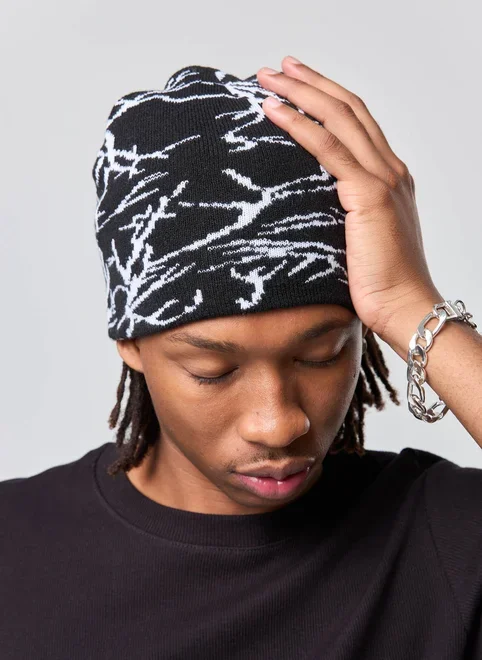 Gorro Tricô Preto Estampa Branca