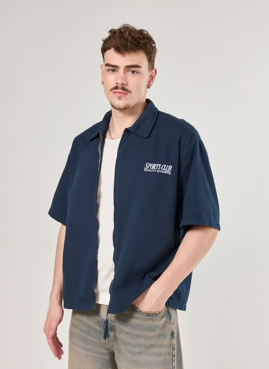 Camisa Box Sarja Zíper E Bordado