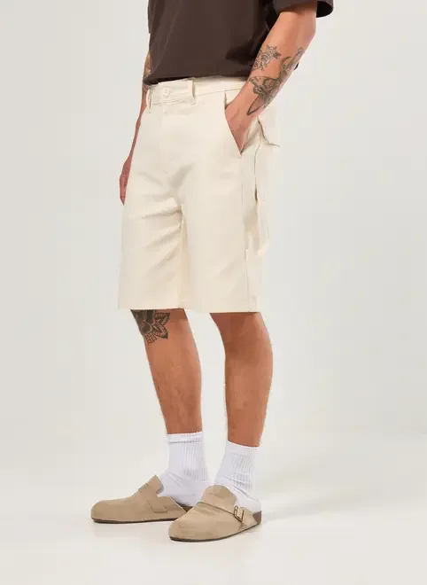 Bermuda Sarja Detalhe Bolso