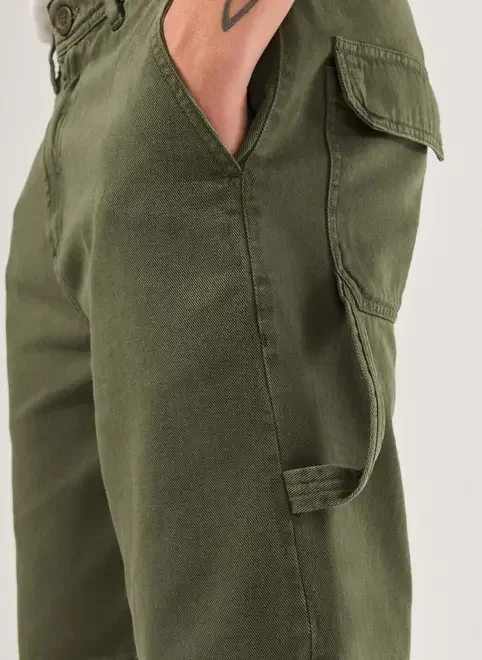 Bermuda Sarja Detalhe Bolso