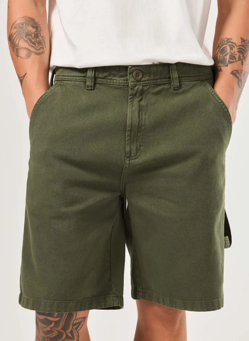 Bermuda Sarja Detalhe Bolso