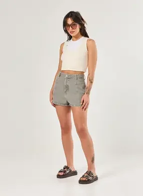 Short Sarja Mom Bolsos Alongados