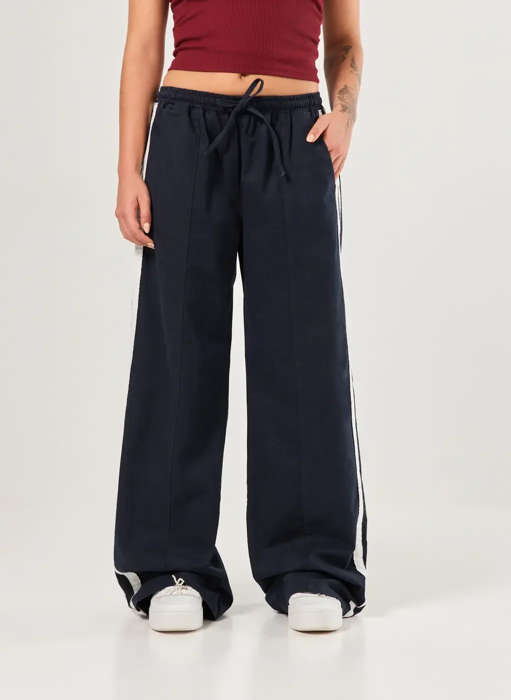 Calça Sarja Wide Leg Esportiva